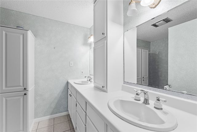 3443 Jamaica Dr, Corpus Christi, TX 78418