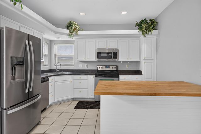 2637 Whiteberry Drive, Lexington, KY 40511