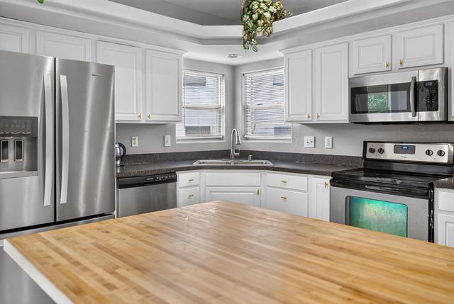 2637 Whiteberry Drive, Lexington, KY 40511