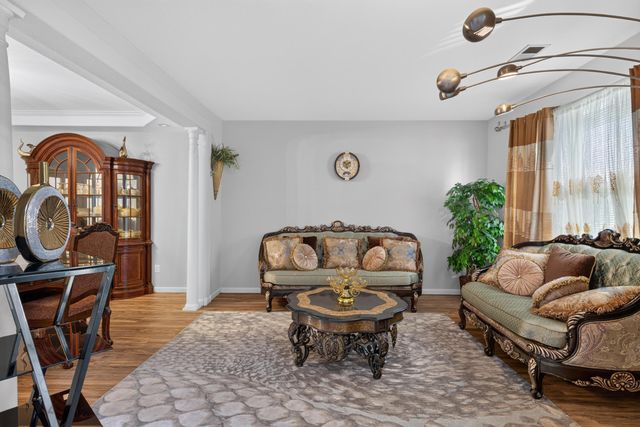 2637 Whiteberry Drive, Lexington, KY 40511