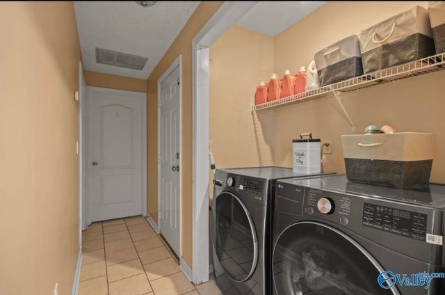 229 Sunset Circle W, Madison, AL 36758