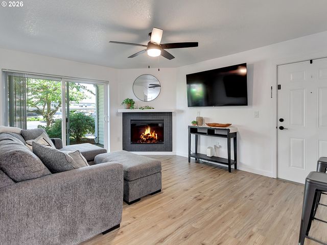 770 Nw 185TH Ave 105, Beaverton, OR 97006