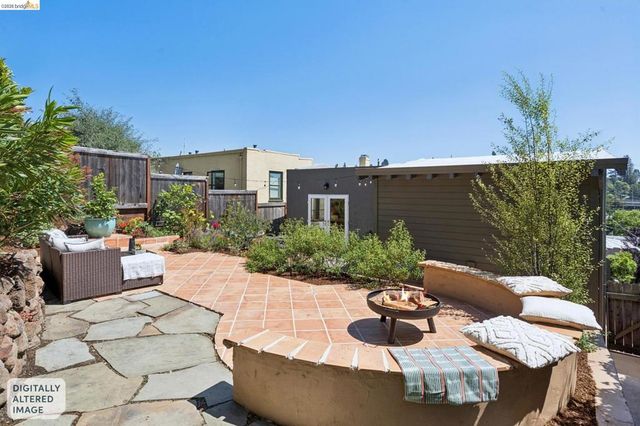 6720 MANOR CREST, Oakland, CA 94618