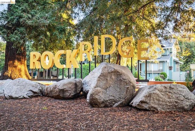 6720 MANOR CREST, Oakland, CA 94618
