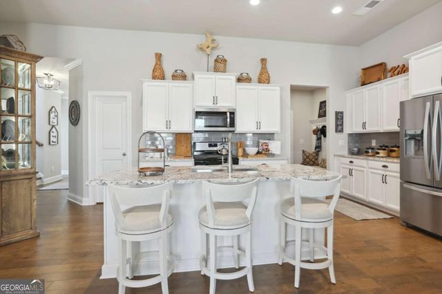 220 Lakeside Place, Canton, GA 30114