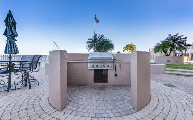 2090 W First ST # J2510, Fort Myers, FL 33901