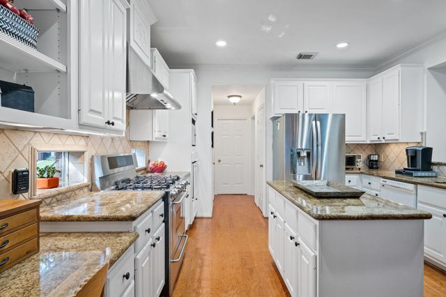3003 Apple Forest Court, Kingwood, TX 77345