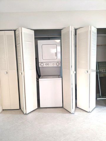 201 BEDFORD TRAIL F-127, Sun City Center, FL 33573