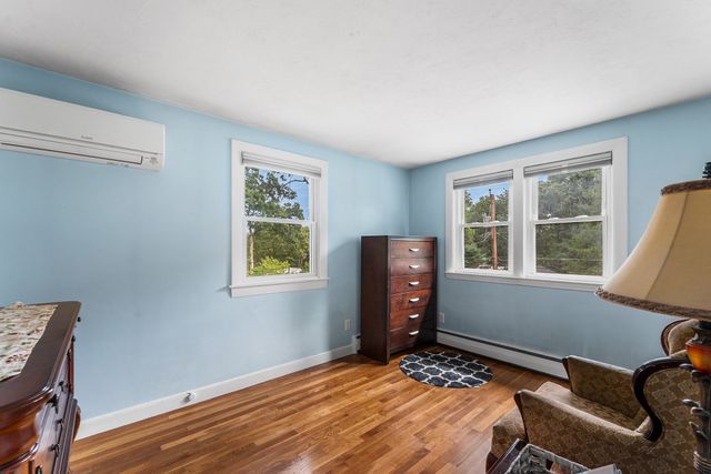 35 Donna Rd, Holliston, MA 01746