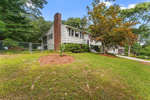 35 Donna Rd, Holliston, MA 01746