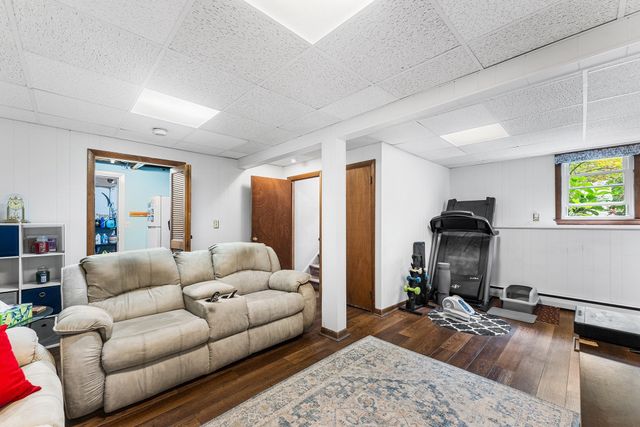 35 Donna Rd, Holliston, MA 01746