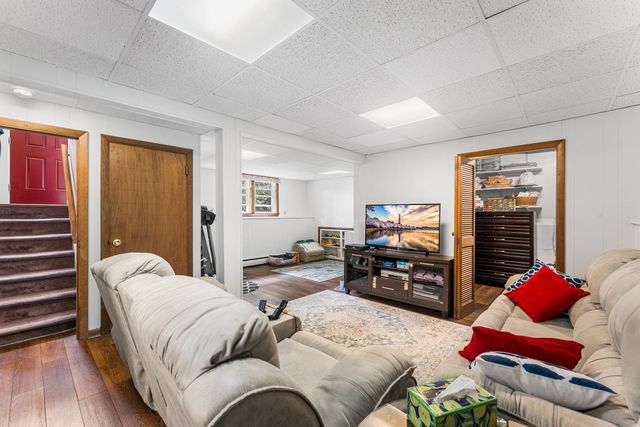 35 Donna Rd, Holliston, MA 01746