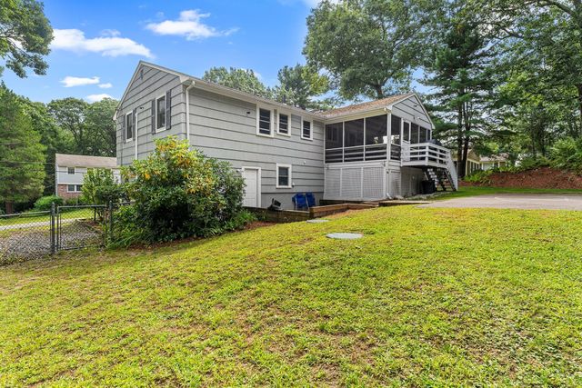 35 Donna Rd, Holliston, MA 01746
