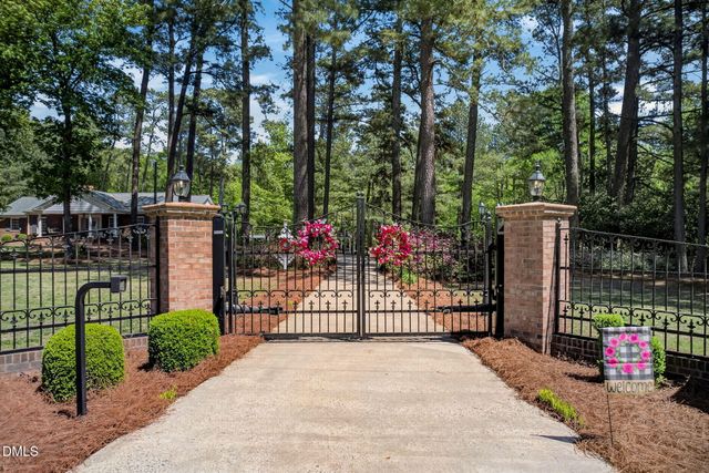 1046 Johnson Road, Coats, NC 27521