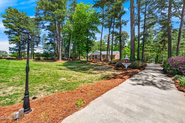 1046 Johnson Road, Coats, NC 27521