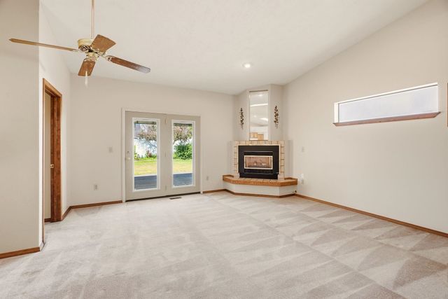 6907 N HAMILTON St, Spokane, WA 99208