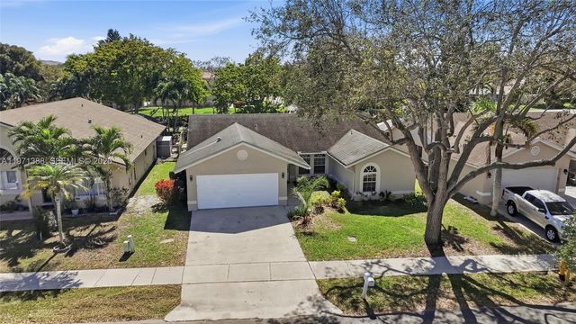 3810 NW 58th St, Coconut Creek, FL 33073