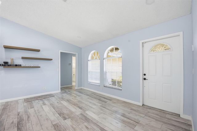 3810 NW 58th St, Coconut Creek, FL 33073