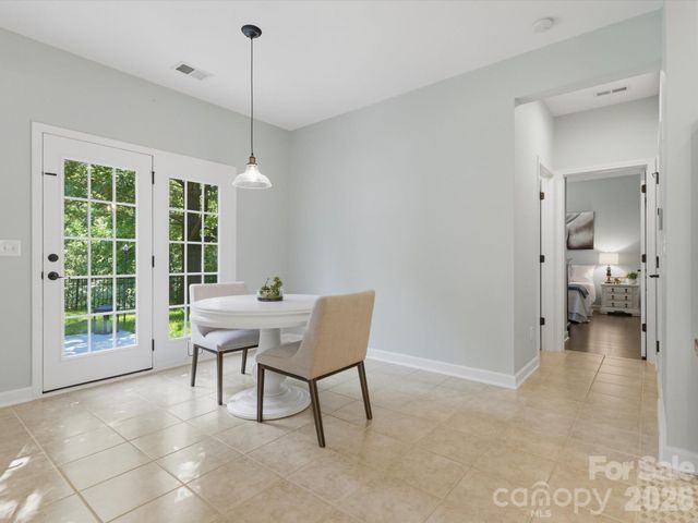 5017 Hedgebrook Lane, Waxhaw, NC 28173