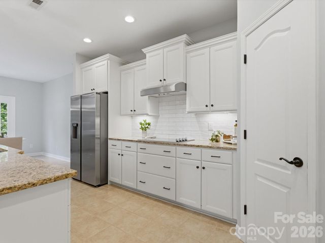 5017 Hedgebrook Lane, Waxhaw, NC 28173