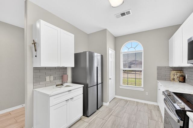 312 Meadow View Lane, Anna, TX 75409