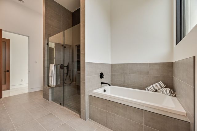 410 S White Chapel Boulevard, Southlake, TX 76092