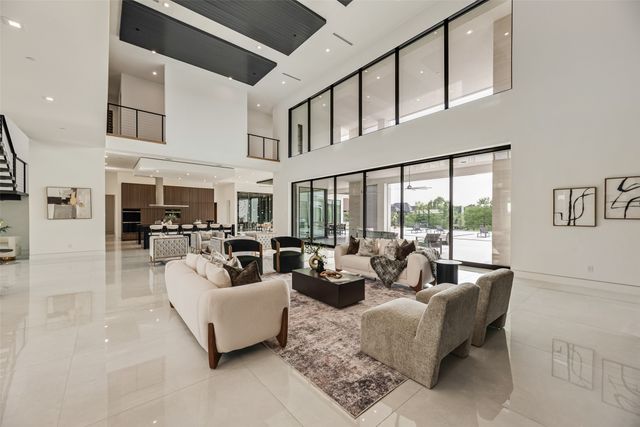 410 S White Chapel Boulevard, Southlake, TX 76092