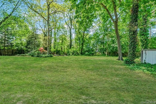 20 Wintergreen Drive, Coram, NY 11727