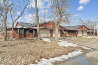 140 35th St Drive SE 3, Cedar Rapids, IA 52403