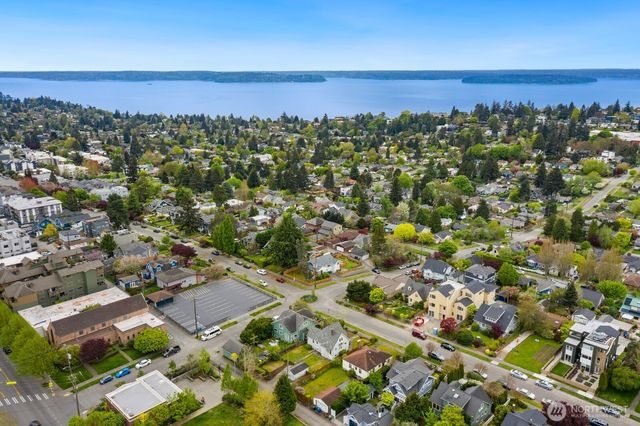 4052 44th Avenue SW, Seattle, WA 98116