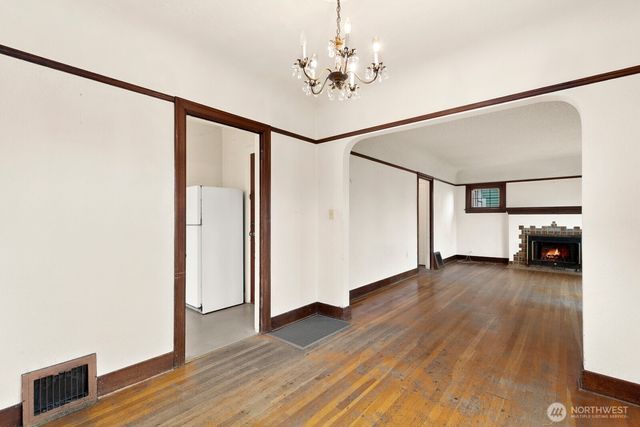 4052 44th Avenue SW, Seattle, WA 98116