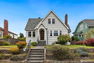4052 44th Avenue SW, Seattle, WA 98116