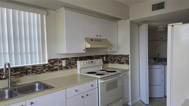 2234 SE 27th Dr 206-C, Homestead, FL 33035