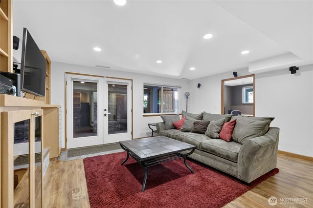 8523 67th Avenue Ct E, Puyallup, WA 98371