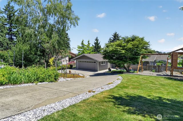 8523 67th Avenue Ct E, Puyallup, WA 98371