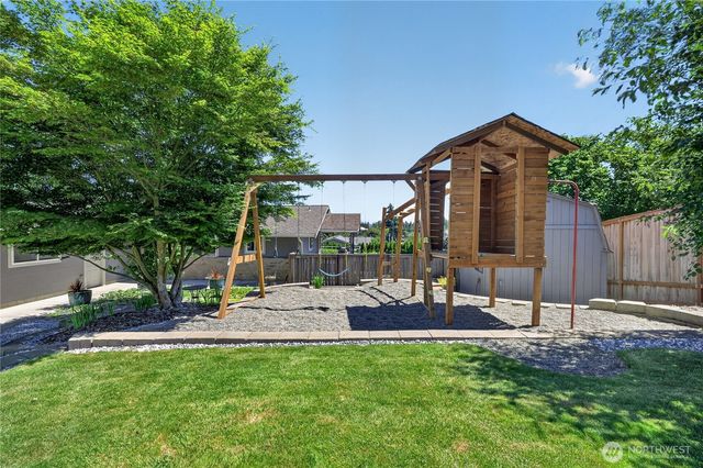 8523 67th Avenue Ct E, Puyallup, WA 98371