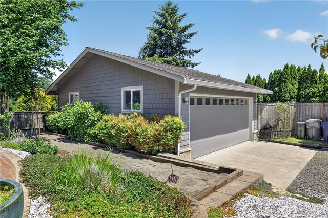 8523 67th Avenue Ct E, Puyallup, WA 98371