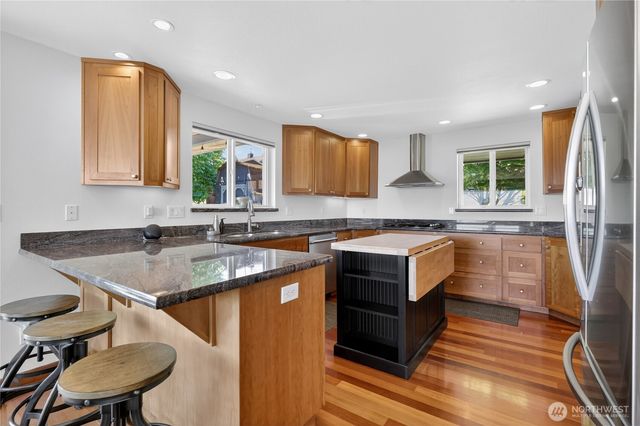 8523 67th Avenue Ct E, Puyallup, WA 98371