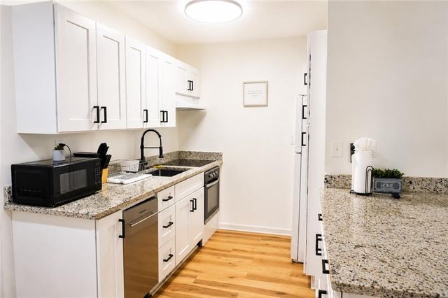 1401 Mcclelland Avenue, East Point, GA 30344