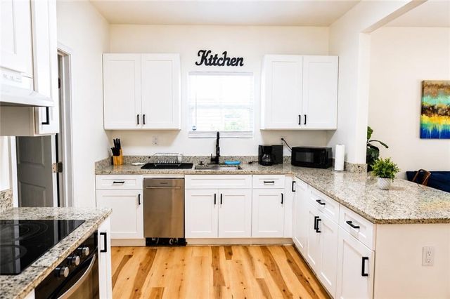 1401 Mcclelland Avenue, East Point, GA 30344