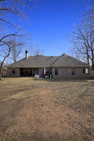 1005 Fawn Holw, Bossier City, LA 71111