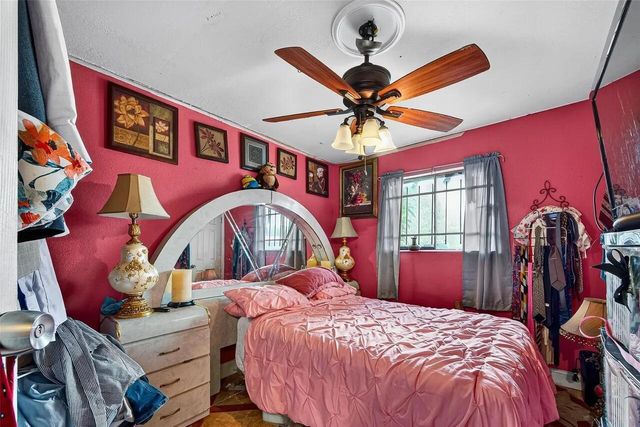 5006 Ridge Creek Circle, Houston, TX 77053