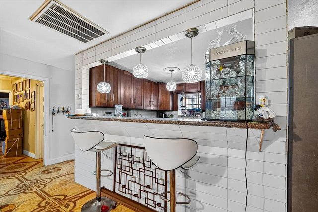 5006 Ridge Creek Circle, Houston, TX 77053