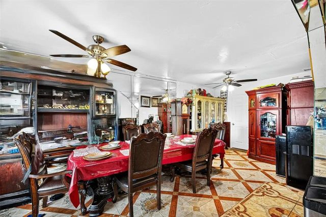 5006 Ridge Creek Circle, Houston, TX 77053