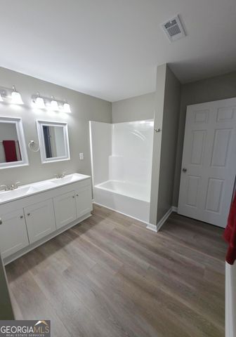 115 Charlotte Drive, Statham, GA 30666