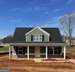 115 Charlotte Drive, Statham, GA 30666