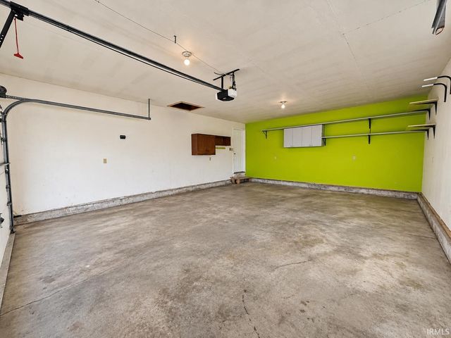 18502 Victoria Drive, Goshen, IN 46526