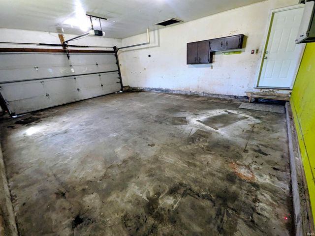 18502 Victoria Drive, Goshen, IN 46526