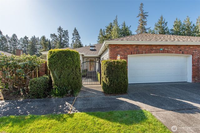 292 Foursome Drive, Sequim, WA 98382