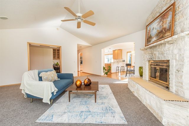 292 Foursome Drive, Sequim, WA 98382